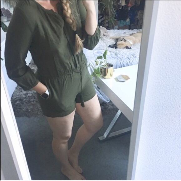 NEW MADEWELL Mallorca Button Front Tie Vneck Army Olive Green Shorts Romper S - Picture 6 of 8